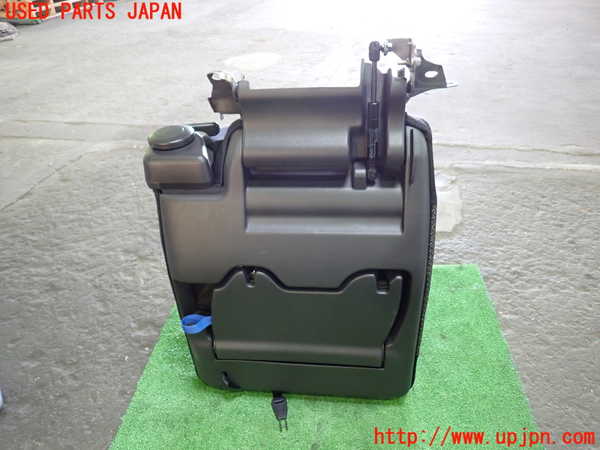 1UPJ-9239527235]セレナ Sハイブリッド(HFC26)右3列目シート 中古_5