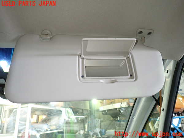 1UPJ-9239527625]セレナ Sハイブリッド(HFC26)室内サンバイザー右側 中古_3
