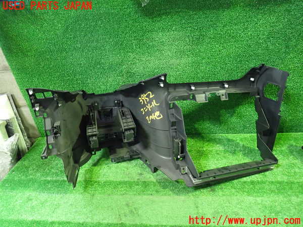 1UPJ-9239527549]セレナ Sハイブリッド(HFC26)コンソール 中古_3