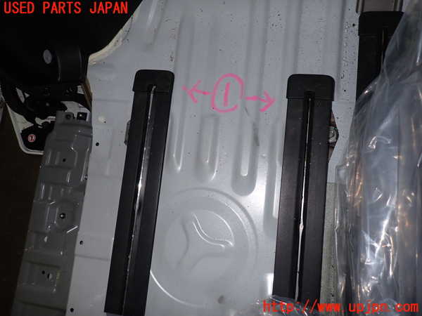 1UPJ-9239527496]セレナ Sハイブリッド(HFC26)シートレール①1 中古_2