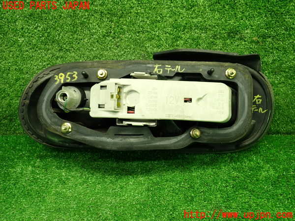 1UPJ-9239531530]ロードスター(NA8C)右テールランプ 中古_3