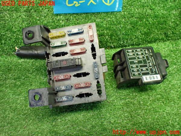 1UPJ-9239536741]ロードスター(NA8C)ヒューズボックス1 (室内 運転席側) 中古_3