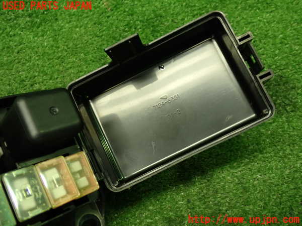 1UPJ-9239536742]ロードスター(NA8C)ヒューズボックス2 (EGルーム 運転席側) 中古_4