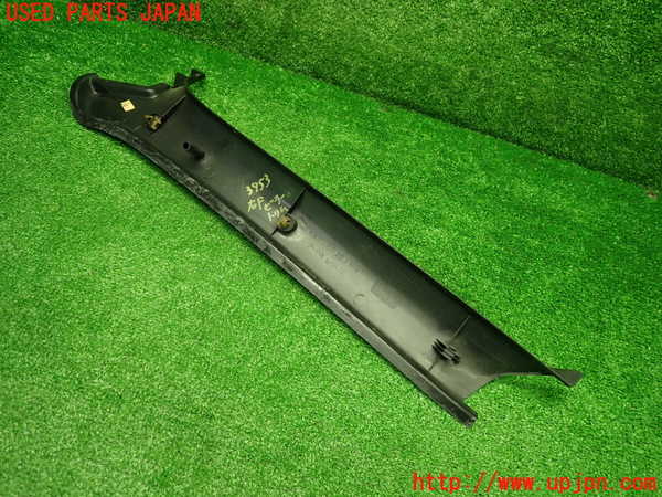 1UPJ-9239537655]ロードスター(NA8C)右フロントピラートリム 中古_4
