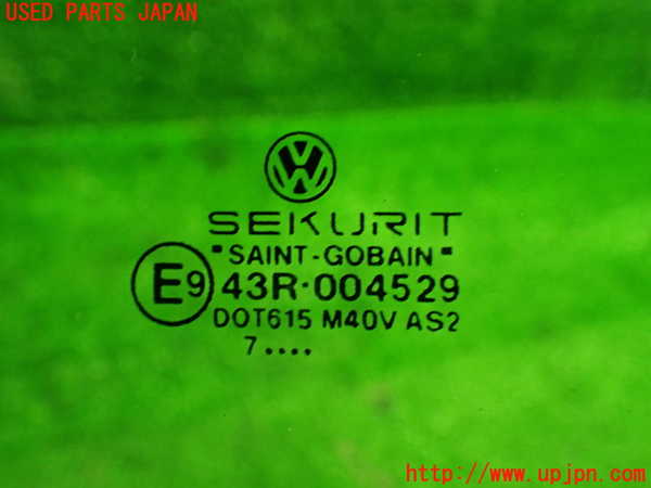1UPJ-9239541380]VW ニュービートルカブリオレ(1YAZJ)右クォーターガラス 中古 SAINT-GOBAIN SEKURIT M40V 43R-004529_2