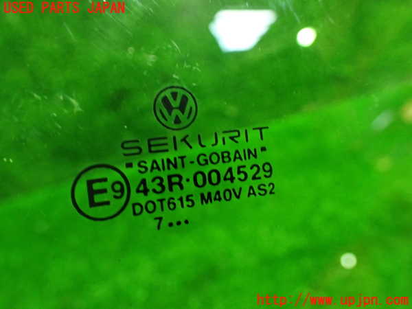 1UPJ-9239541382]VW ニュービートルカブリオレ(1YAZJ)左クォーターガラス 中古 SAINT-GOBAIN SEKURIT M40V 43R-004529_2