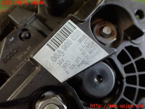 1UPJ-9239546015]VW ニュービートルカブリオレ(1YAZJ)オルタネーター(ダイナモ) 中古_2