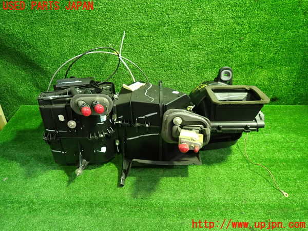 1UPJ-9239546081]VW ニュービートルカブリオレ(1YAZJ)エバポレーター1 中古_3