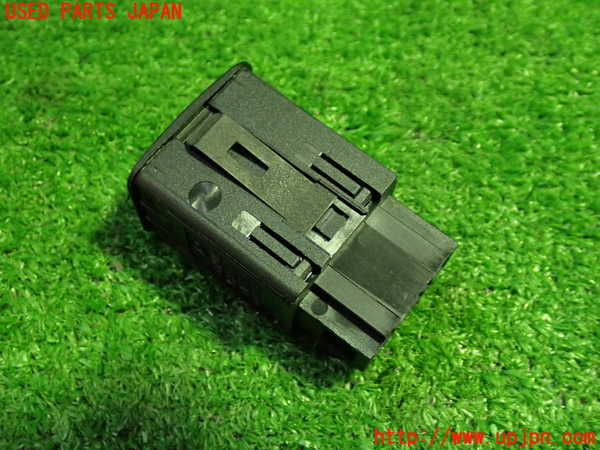 1UPJ-9239546308]VW ニュービートルカブリオレ(1YAZJ)スイッチ3(メーター照度 レベライザー) 中古_2