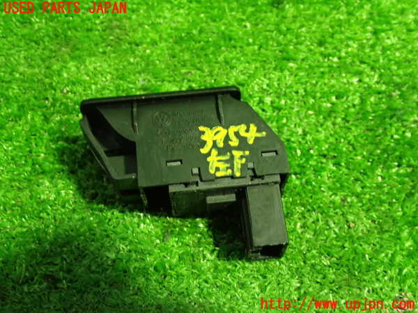 1UPJ-9239546245]VW ニュービートルカブリオレ(1YAZJ)左パワーウィンドウスイッチ 中古_3