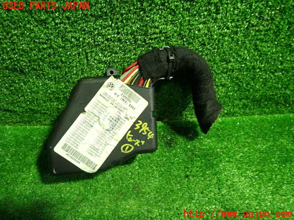 1UPJ-9239546741]VW ニュービートルカブリオレ(1YAZJ)ヒューズボックス1(室内運転席側) 中古_2