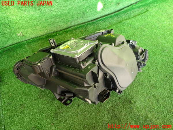 2UPJ-9239551132]BMW 335i カブリオレ(WL35)左ヘッドライト HID 中古 (E93)_3