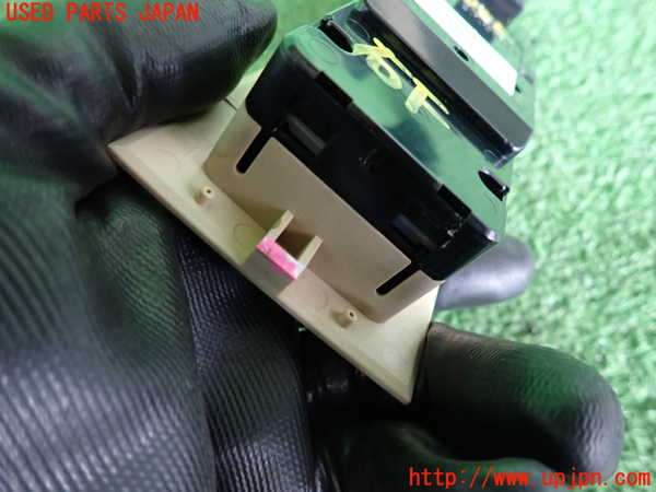 2UPJ-9239556240]BMW 335i カブリオレ(WL35)右前パワーウィンドウスイッチ 中古 (E93)_4