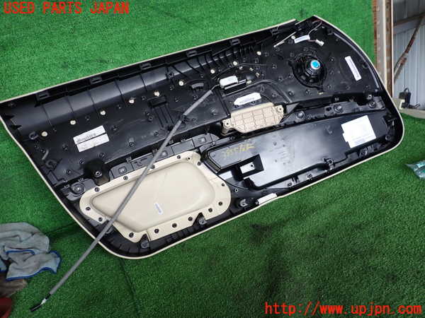 2UPJ-9239551234]BMW 335i カブリオレ(WL35)右前ドア内張り 中古 (E93)_3