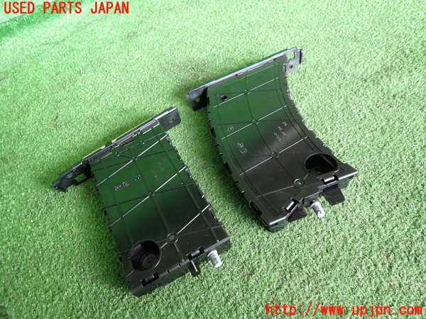 2UPJ-9239557810]BMW 335i カブリオレ(WL35)ドリンクホルダー 中古 (E93)_3