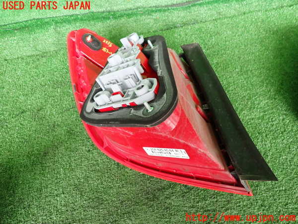 2UPJ-9239561530]ベンツ C200 コンプレッサー ステーションワゴン(204241)右テールランプ 中古 (S204)_2
