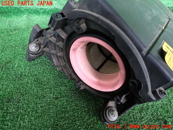 2UPJ-9239562560]ベンツ C200 コンプレッサー ステーションワゴン(204241)エアクリーナーボックス 中古 (S204)_2