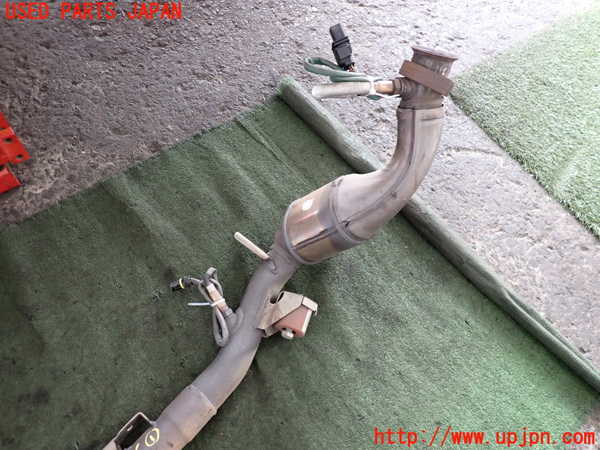 2UPJ-9239562661]ベンツ C200 コンプレッサー ステーションワゴン(204241)触媒1 中古 (S204)_2