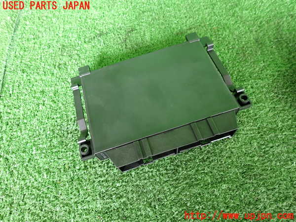 2UPJ-9239566115]ベンツ C200 コンプレッサー ステーションワゴン(204241)ミッションコンピューター 中古 (S204)_2