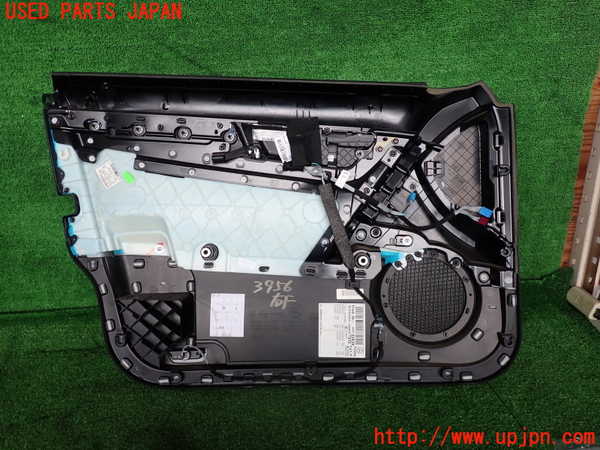 2UPJ-9239561234]ベンツ C200 コンプレッサー ステーションワゴン(204241)右前ドア内張り 中古 (S204)_3