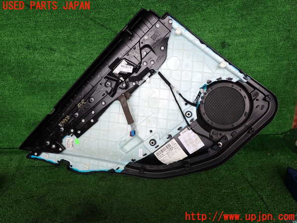 2UPJ-9239561294]ベンツ C200 コンプレッサー ステーションワゴン(204241)右後ドア内張り 中古 (S204)_3