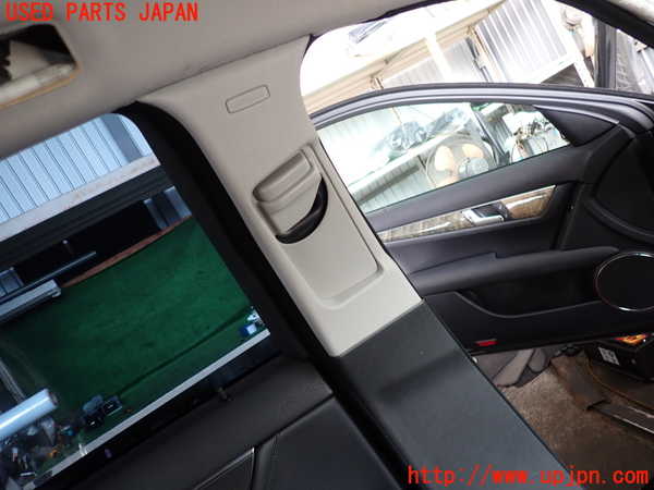 2UPJ-9239567670]ベンツ C200 コンプレッサー ステーションワゴン(204241)左センターピラートリム 中古 (S204)_2