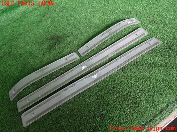 2UPJ-9239567740]ベンツ C200 コンプレッサー ステーションワゴン(204241)スカッフプレート 中古 (S204)_2