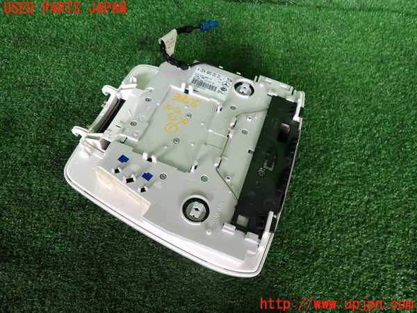 2UPJ-9239566411]ベンツ C200 コンプレッサー ステーションワゴン(204241)ルームランプ1 (真中 1列目) 中古 (S204)_2