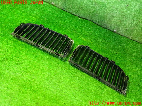 2UPJ-9239571050]BMW 325i ツーリング(VS25)(E91)ラジエターグリル 中古_2