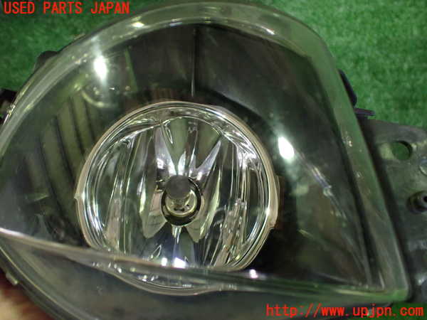 2UPJ-9239571180]BMW 325i ツーリング(VS25)(E91)右フォグ 中古_4
