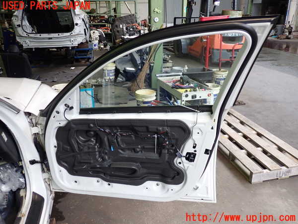 2UPJ-9239571230]BMW 325i ツーリング(VS25)(E91)右前ドア 中古(43R-001582 M3240)_5