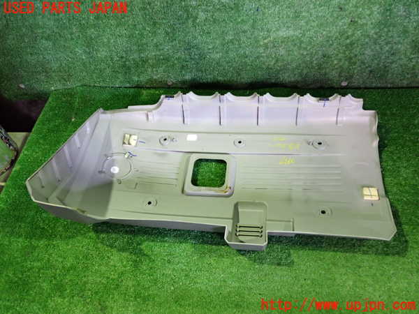 2UPJ-9239572160]BMW 325i ツーリング(VS25)(E91)エンジンアッパーカバー 中古_2