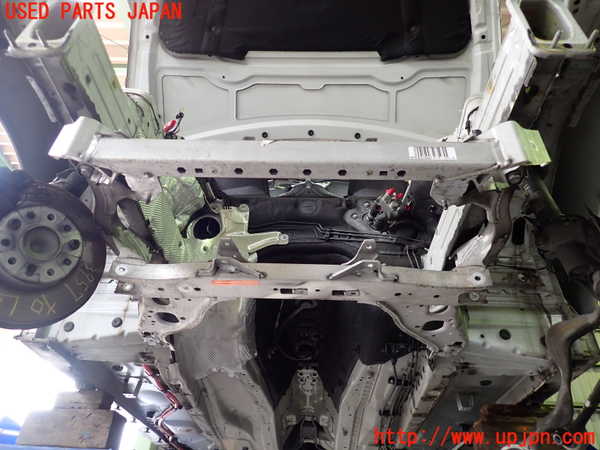 2UPJ-9239575285]BMW 325i ツーリング(VS25)(E91)フロントメンバー 中古_2