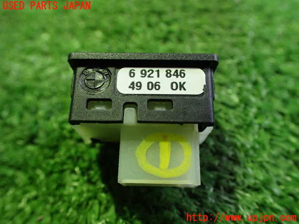 2UPJ-9239576306]BMW 325i ツーリング(VS25)(E91)スイッチ1 (バックドア) 中古_3