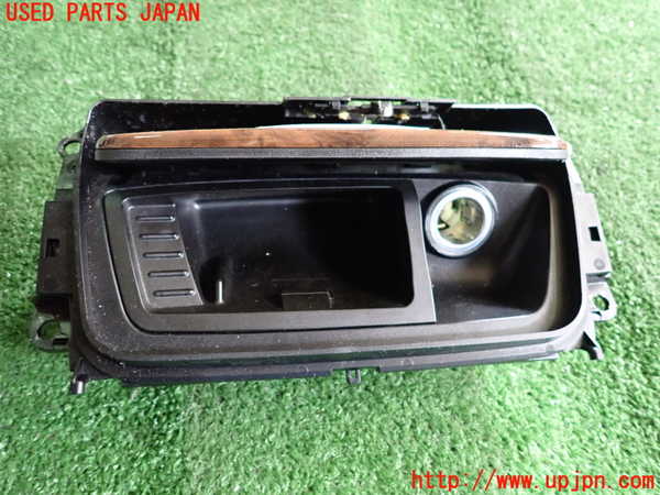 2UPJ-9239577821]BMW 325i ツーリング(VS25)(E91)灰皿1 中古_2