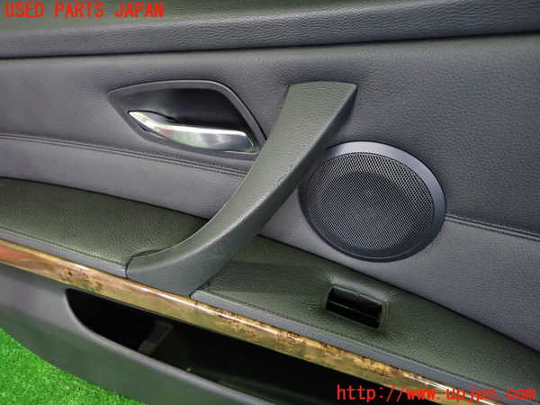 2UPJ-9239571264]BMW 325i ツーリング(VS25)(E91)左前ドア内張り 中古_2