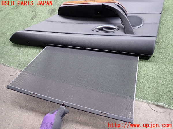 2UPJ-9239571294]BMW 325i ツーリング(VS25)(E91)右後ドア内張り 中古_2