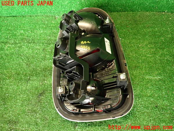 2UPJ-9239581530]BMW ミニ(MINI)クーパーD クロスオーバー(XD20F)(R60)右テールランプ 中古_2