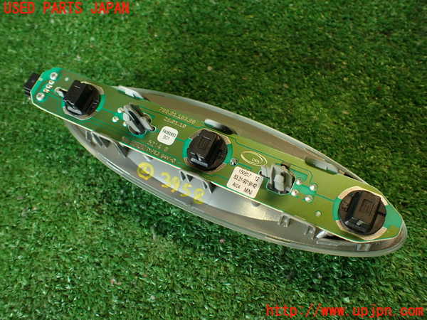 2UPJ-9239586412]BMW ミニ(MINI)クーパーD クロスオーバー(XD20F)(R60)ルームランプ2 (2列目真中) 中古_2