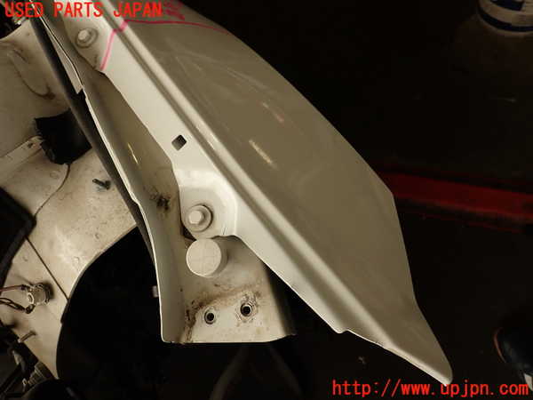 2UPJ-9239591082]ベンツ C180(204049)左前フェンダー (ジャンク品) 中古 (W204)_2