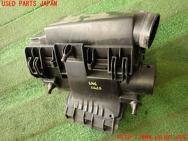 2UPJ-9239592560]ベンツ C180(204049)エアクリーナーボックス 中古 (W204)_2