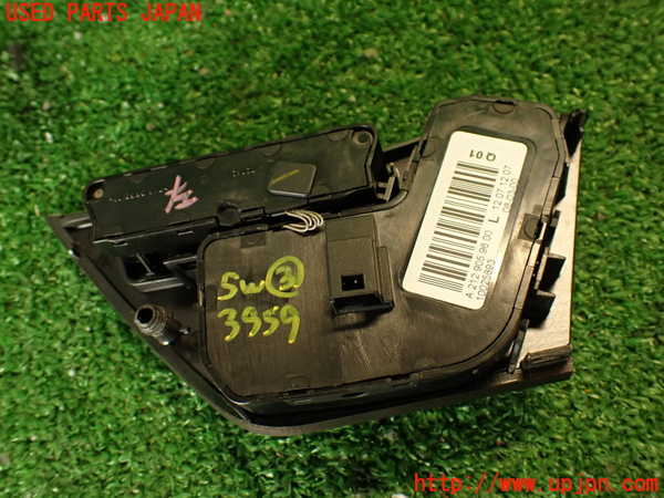 2UPJ-9239596308]ベンツ C180(204049)スイッチ3 中古 (W204)_3