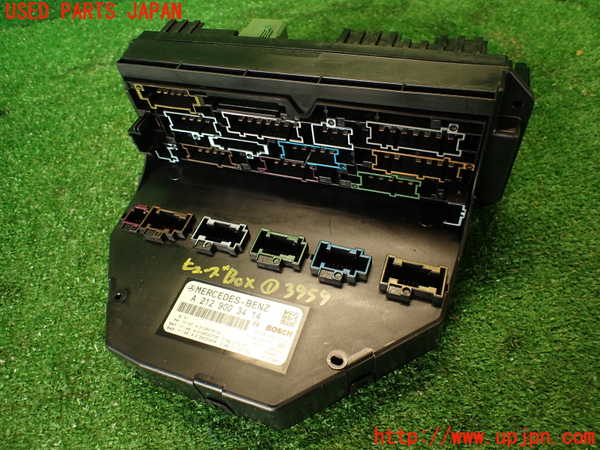 2UPJ-9239596741]ベンツ C180(204049)ヒューズボックス1 中古 (W204)_2