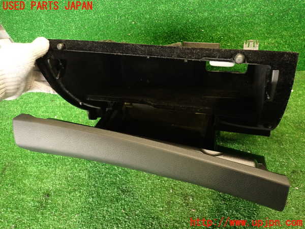 2UPJ-9239597516]ベンツ C180(204049)グローブボックス1 中古 (W204)_3
