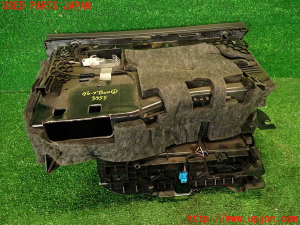 2UPJ-9239597516]ベンツ C180(204049)グローブボックス1 中古 (W204)_4