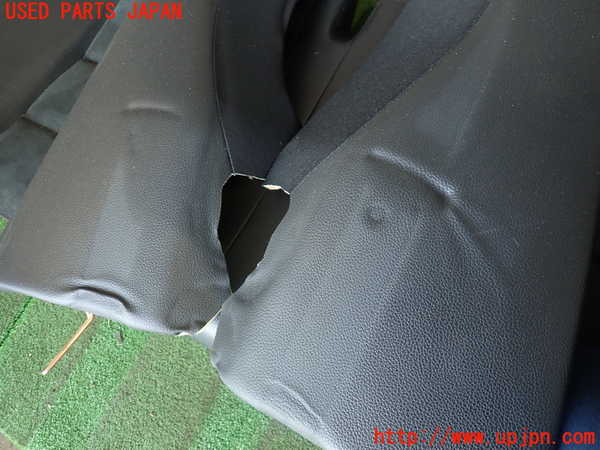 2UPJ-9239597385]ベンツ C180(204049)リアシート 中古 (W204)_2