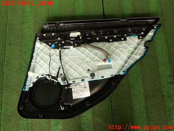 2UPJ-9239591324]ベンツ C180(204049)左後ドア内張り 中古 (W204)_5