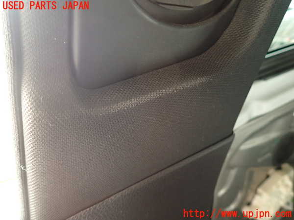 2UPJ-9239597665]ベンツ C180(204049)右センターピラートリム 中古 (W204)_2