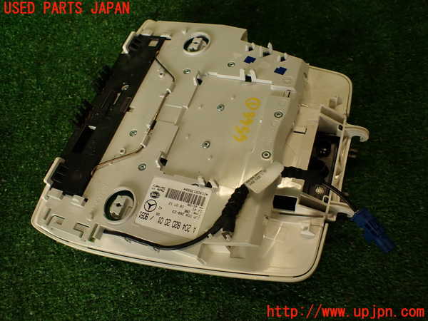 2UPJ-9239596411]ベンツ C180(204049)ルームランプ1 (真中 1列目) 中古 (W204)_2