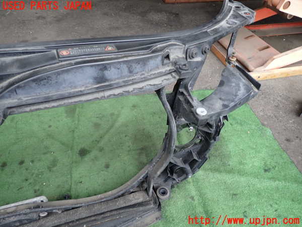 2UPJ-9239601041]アウディ・A4 アバント(8EALT)コアサポート 中古_2